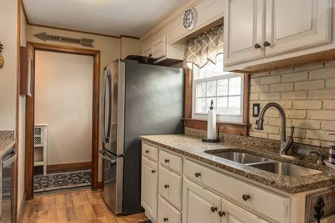 42 Beech St, Clinton, MA 01510 photo 19