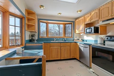 25 Library St, Georgetown, MA 01833 photo 8