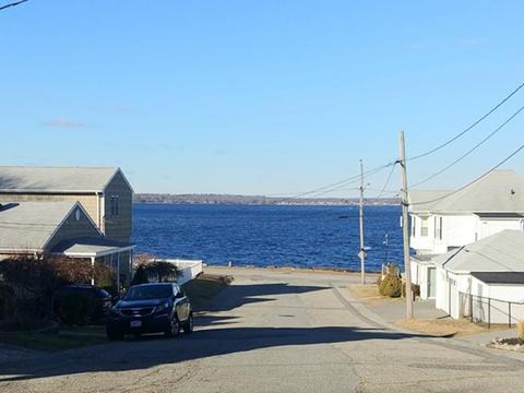 47 Moody St, Fall River, MA 02724 photo 3