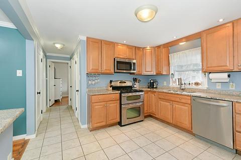 9 Kay St, Worcester, MA 01602 photo 13