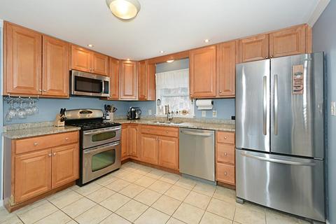9 Kay St, Worcester, MA 01602 photo 12