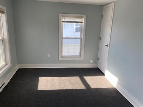 66 Pendleton Ave, Springfield, MA 01109 photo 14
