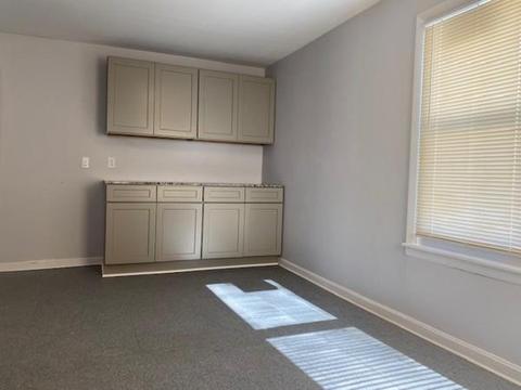 66 Pendleton Ave, Springfield, MA 01109 photo 8