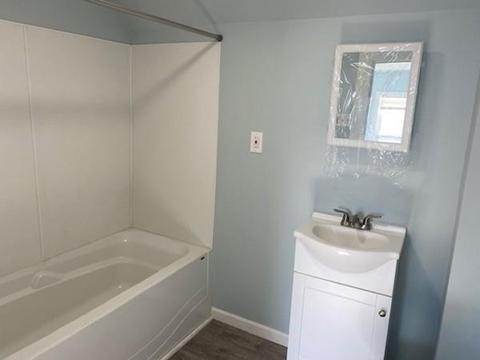 66 Pendleton Ave, Springfield, MA 01109 photo 16