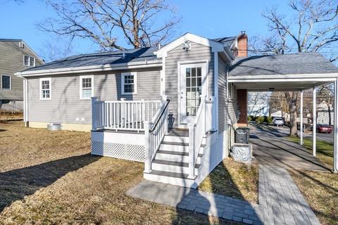 28 Pratt Ave, Dedham, MA 02026 photo 3