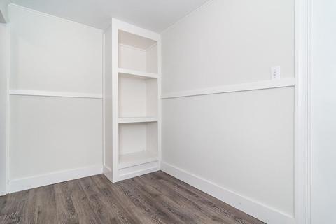 28 Pratt Ave, Dedham, MA 02026 photo 20