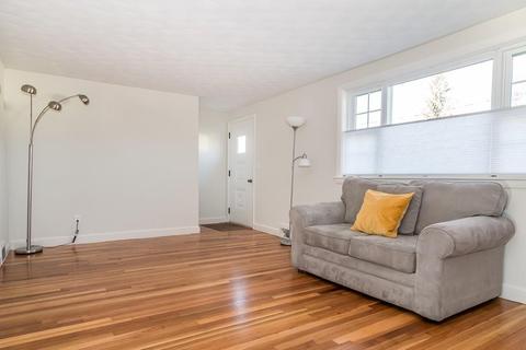 28 Pratt Ave, Dedham, MA 02026 photo 5
