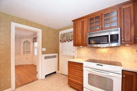 95 Mower St, Worcester, MA 01602 photo 6