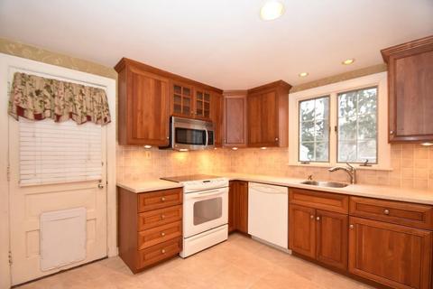 95 Mower St, Worcester, MA 01602 photo 4