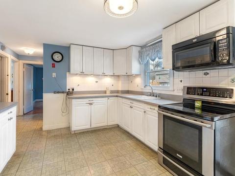 53 Wescroft Rd, Reading, MA 01867 photo 15