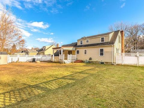 53 Wescroft Rd, Reading, MA 01867 photo 2