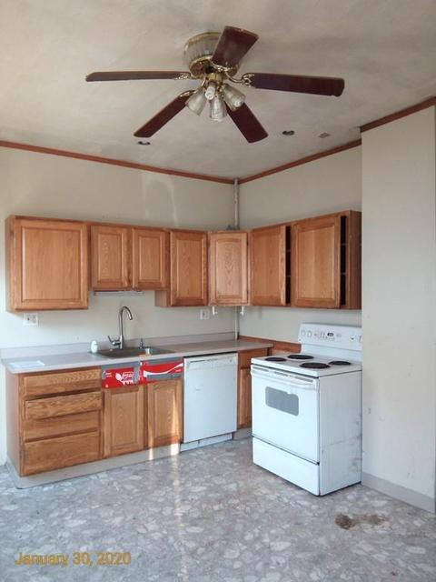18 Taylor St, Gloucester, MA 01930 photo 6
