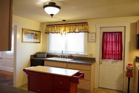11 Biltmore St, Springfield, MA 01108 photo 8