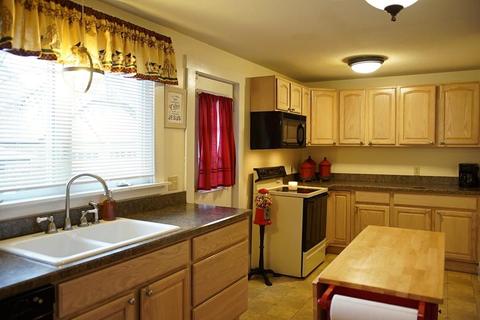 11 Biltmore St, Springfield, MA 01108 photo 7