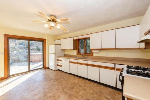 19 Haskell St, Beverly, MA 01915 photo 11