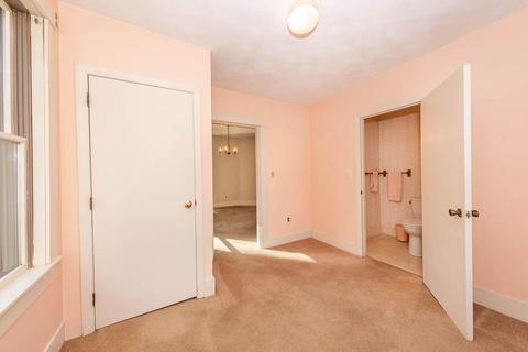 19 Haskell St, Beverly, MA 01915 photo 8