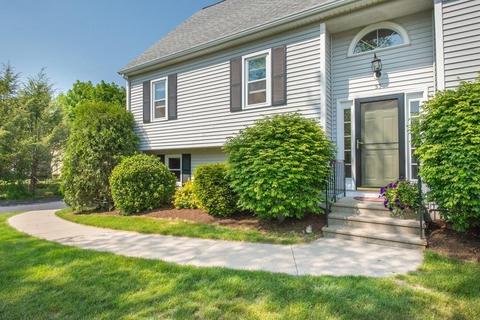55 Hitching Post Dr, Walpole, MA 02081 photo 2