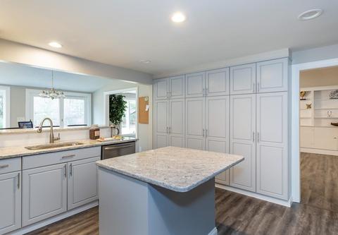 54 Meadowbrook Rd, Springfield, MA 01128 photo 2