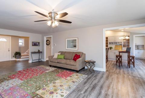 54 Meadowbrook Rd, Springfield, MA 01128 photo 11