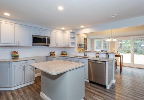 54 Meadowbrook Rd, Springfield, MA 01128 photo 1