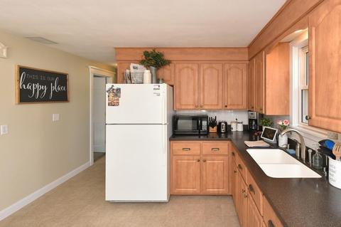 4 Maple Dr, Blackstone, MA 01504 photo 12