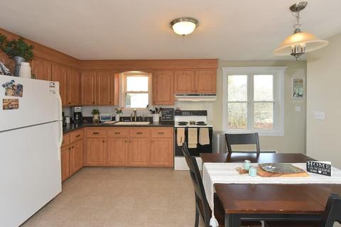 4 Maple Dr, Blackstone, MA 01504 photo 8