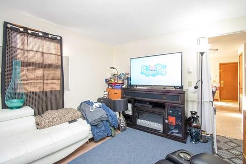 324 Oak St, Springfield, MA 01151 photo 9