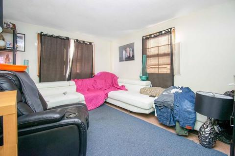 324 Oak St, Springfield, MA 01151 photo 7
