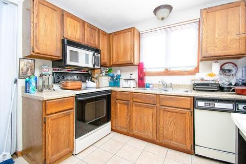 324 Oak St, Springfield, MA 01151 photo 6
