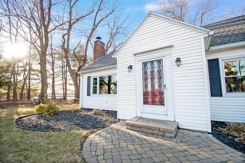 1274 Berkshire Ave, Springfield, MA 01151 photo 2
