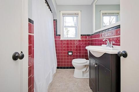 1274 Berkshire Ave, Springfield, MA 01151 photo 12