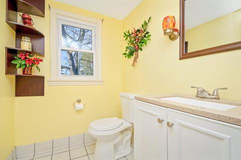 1274 Berkshire Ave, Springfield, MA 01151 photo 13