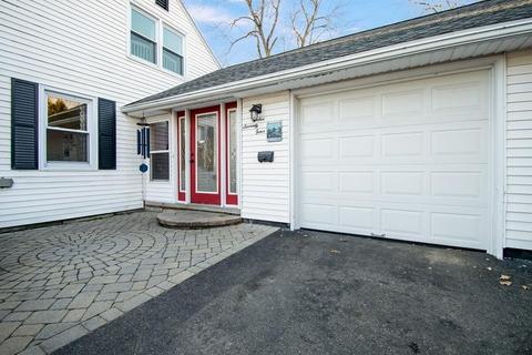 1274 Berkshire Ave, Springfield, MA 01151 photo 3