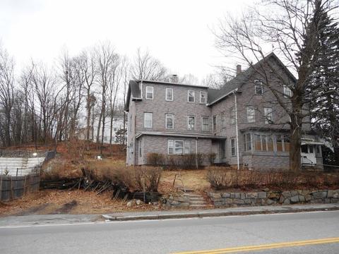 441 Grove St, Worcester, MA 01605 photo 4