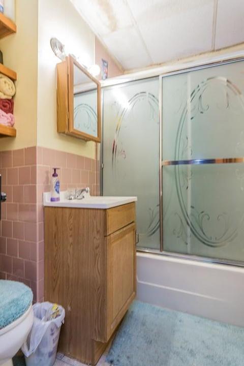 111 Choate St, Fall River, MA 02723 photo 5