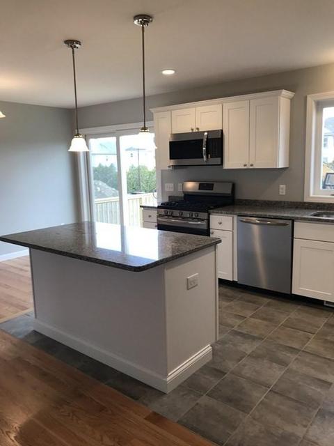 35 Thomas St, Fall River, MA 02723 photo 3