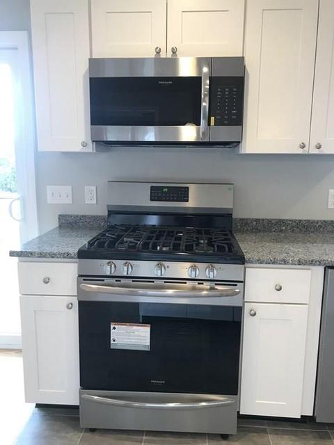 35 Thomas St, Fall River, MA 02723 photo 6