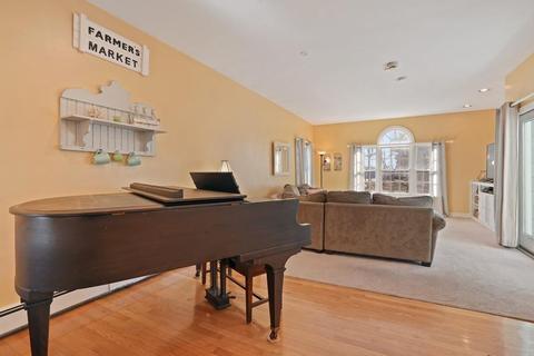 107 Conant St, Danvers, MA 01923 photo 16