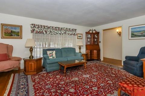 16 Beatty St, Canton, MA 02021 photo 4