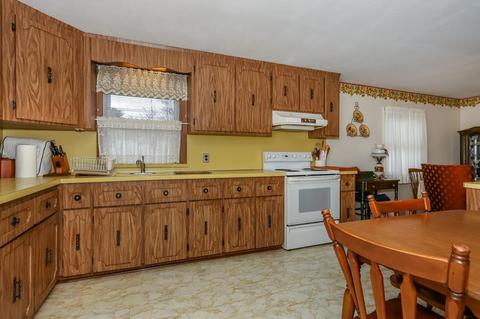 16 Beatty St, Canton, MA 02021 photo 8