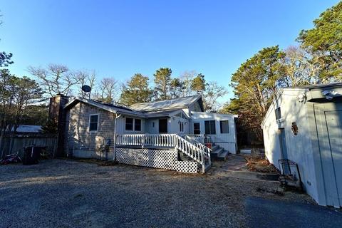159 Whippoorwill Cir, Mashpee, MA 02649 photo 4