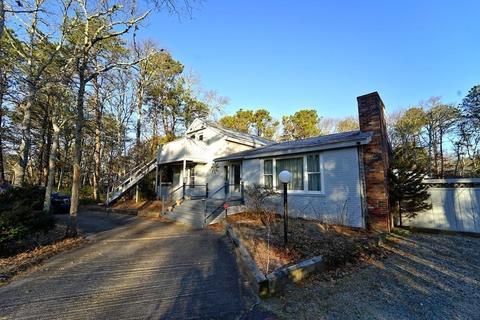159 Whippoorwill Cir, Mashpee, MA 02649 photo 3