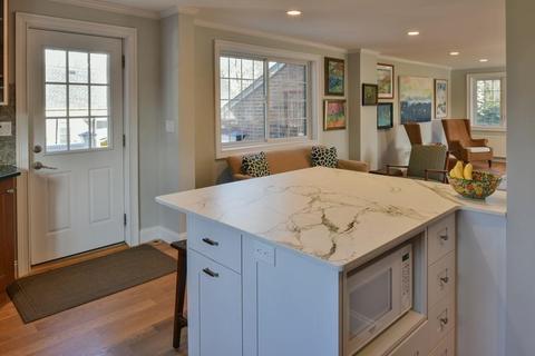 34 Beach St, Marblehead, MA 01945 photo 10