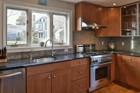 34 Beach St, Marblehead, MA 01945 photo 7