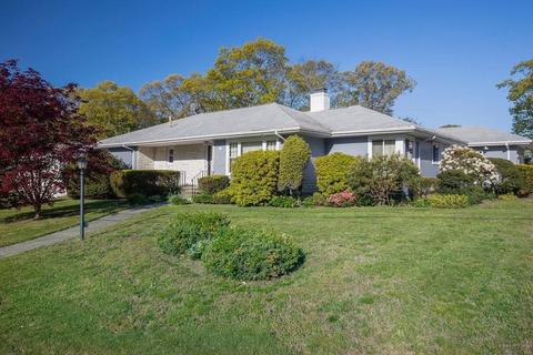 11 Highcrest Rd, Fall River, MA 02720 photo 3
