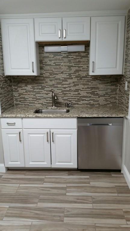 44 Campechi St, Springfield, MA 01104 photo 6