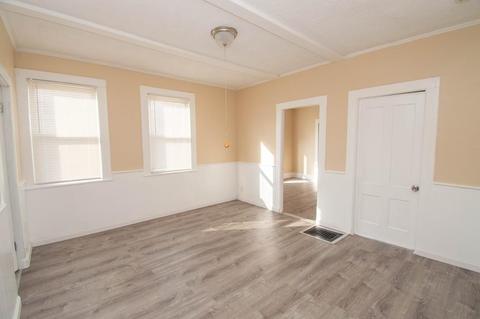 20 Allen St, Springfield, MA 01108 photo 5