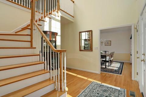 30 Overlook Dr E, Framingham, MA 01701 photo 10
