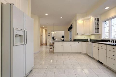 30 Overlook Dr E, Framingham, MA 01701 photo 22