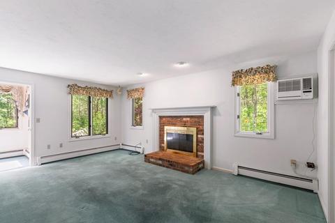 44 South St, Upton, MA 01568 photo 6